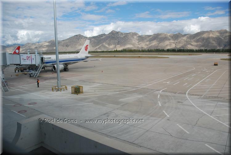 Lhasa: Airport