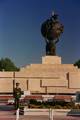 Ashgabat: Aardbevingsmonument